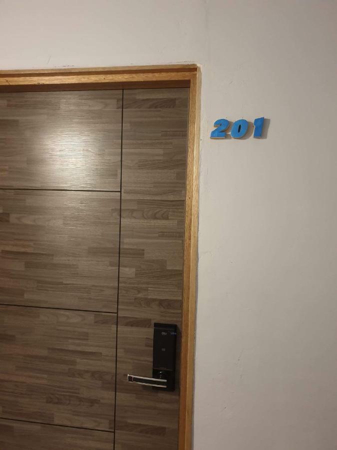 In.T Apartment Tainan Luaran gambar