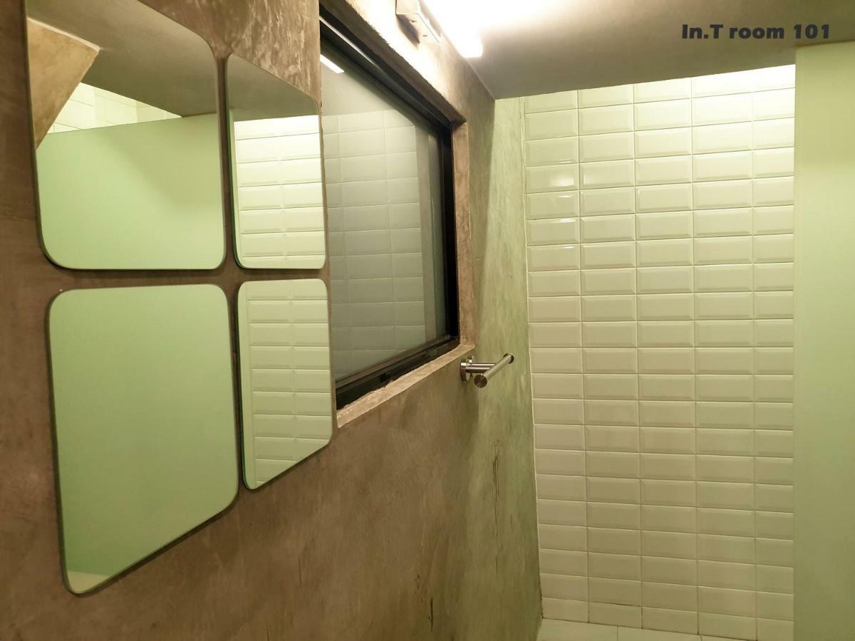 In.T Apartment Tainan Luaran gambar