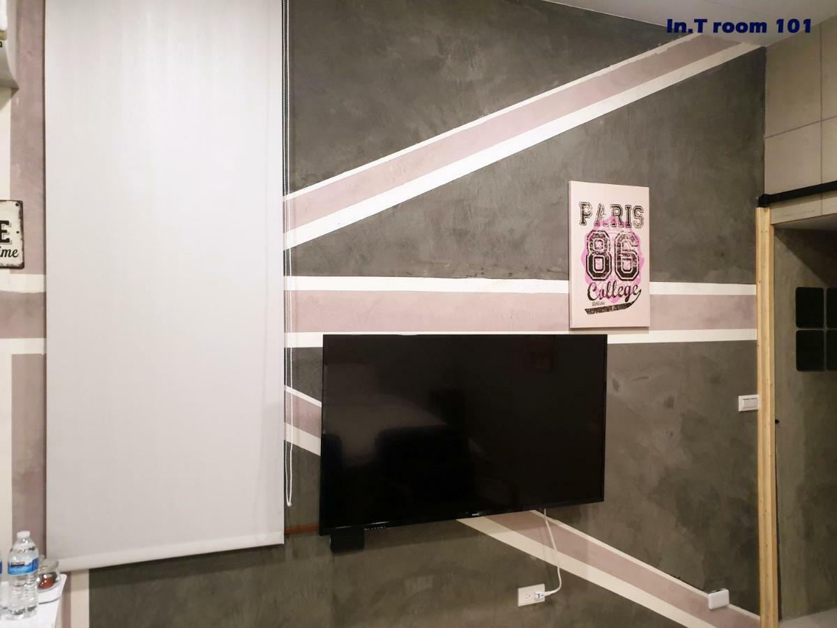 In.T Apartment Tainan Luaran gambar