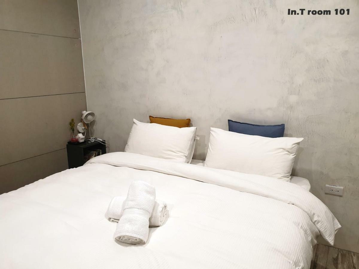 In.T Apartment Tainan Luaran gambar