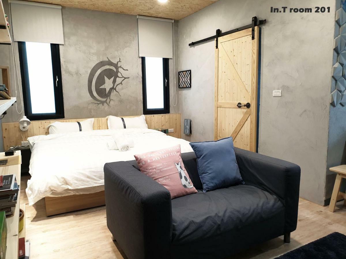 In.T Apartment Tainan Luaran gambar