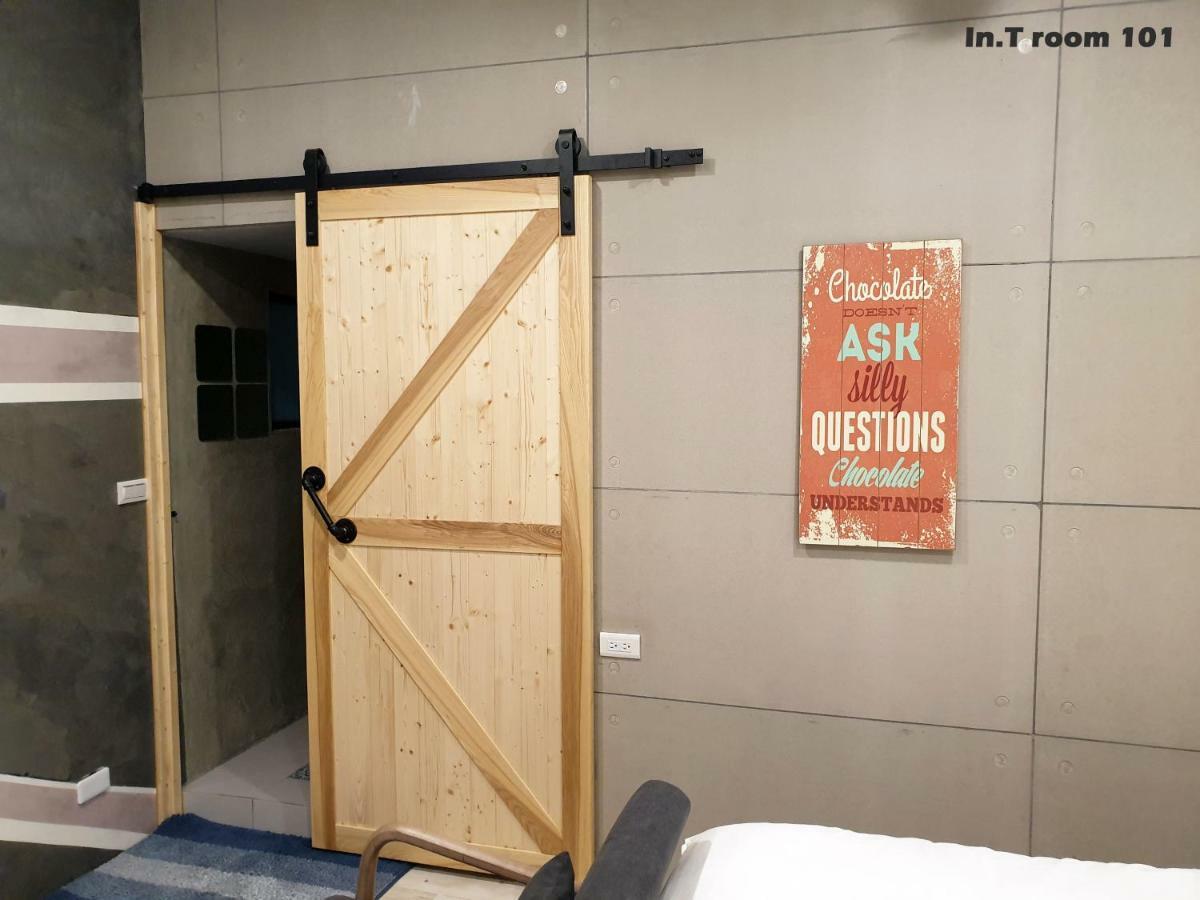 In.T Apartment Tainan Luaran gambar